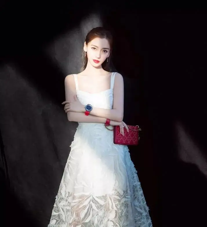 纱裙像蚊帐？Angelababy、刘亦菲、赵丽颖......却抢着穿！