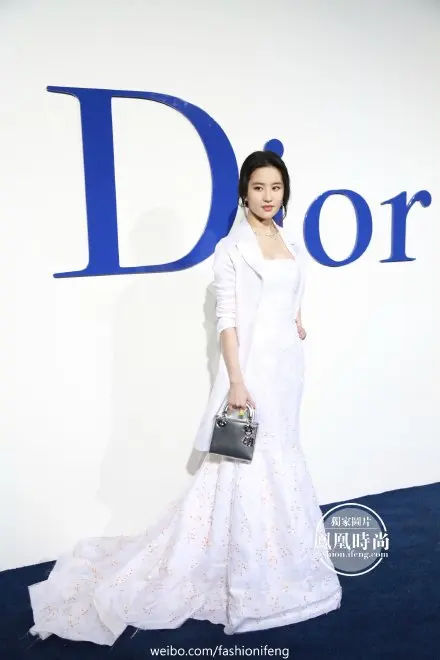 Dior迪奥2016春夏北京大秀红毯  《刘亦菲》[2015.12.19]