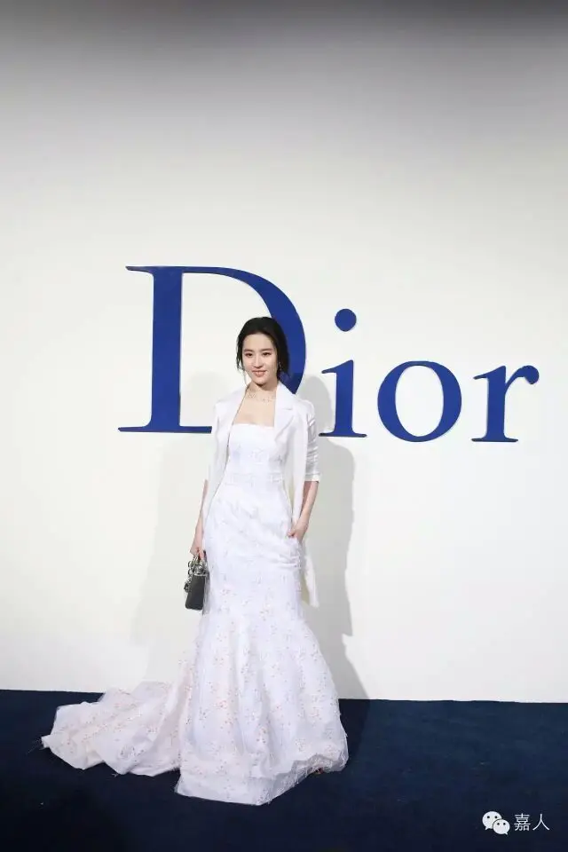 Dior迪奥2016春夏北京大秀红毯  《刘亦菲》[2015.12.19]