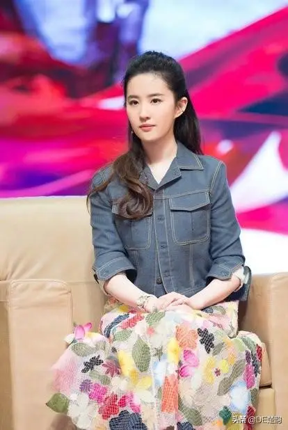 如果刘亦菲不是明星,刘亦菲</strong>，还会有那么多人欣赏她的美吗？