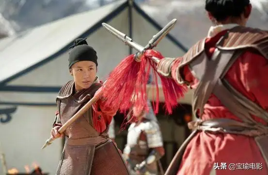 刘亦菲主演的《花木兰》首映大获好评刘亦菲，神仙姐姐变身巾帼英雄？怎么看？