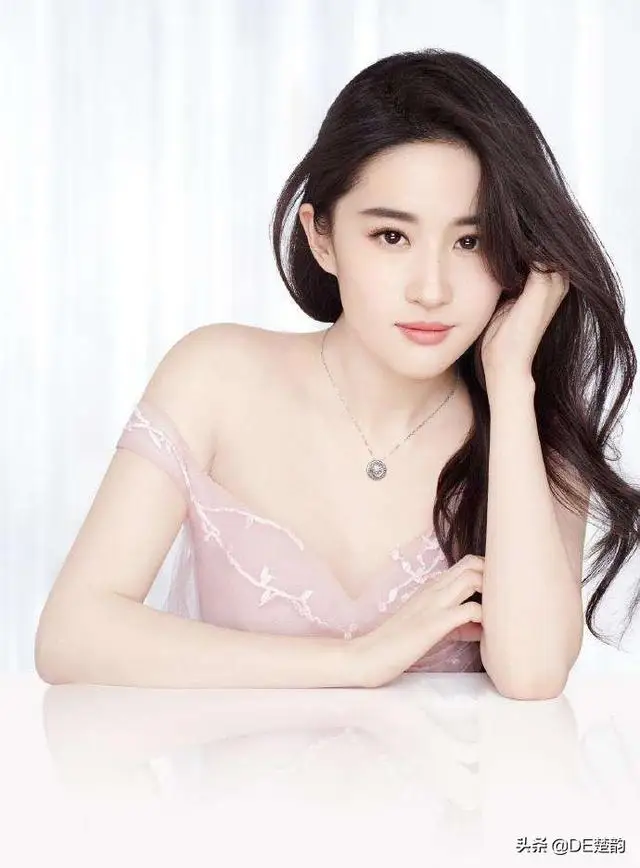 如果刘亦菲不是明星，还会有那么多人欣赏她的美吗？